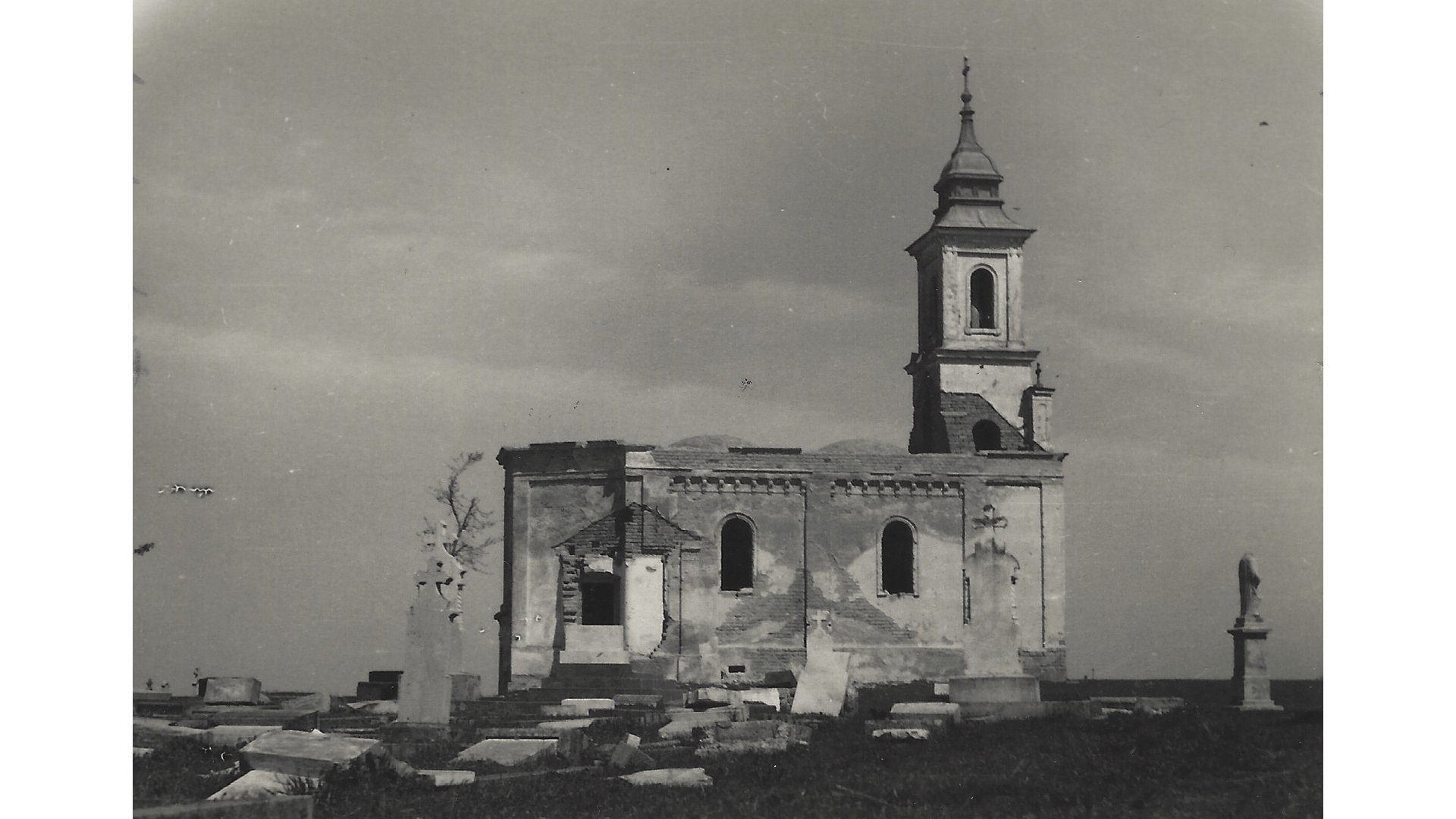 Zerstörte Friedhofskapelle Aufnahme 1957.  Foto: Archiv Freundeskreis Filipowa