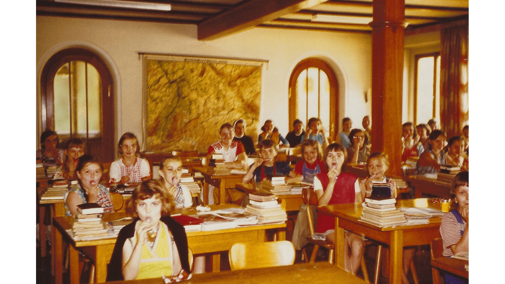 Blick ins Klassenzimmer - Unterricht-1975-76- Foto: Archiv Arme Schulschwestern
