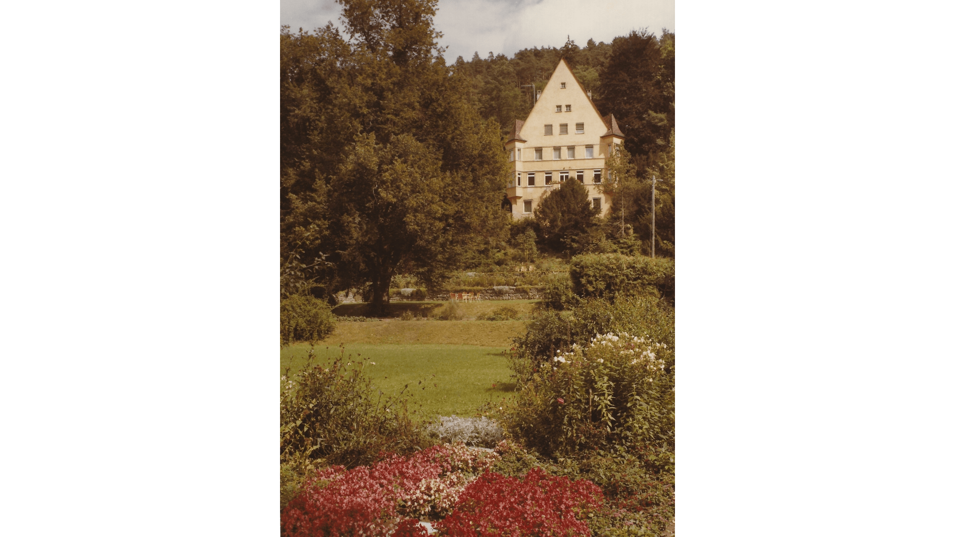 Steinersche Villa vom Klostergarten aus ca. 1975 – Foto:  Archiv Arme Schulschwestern