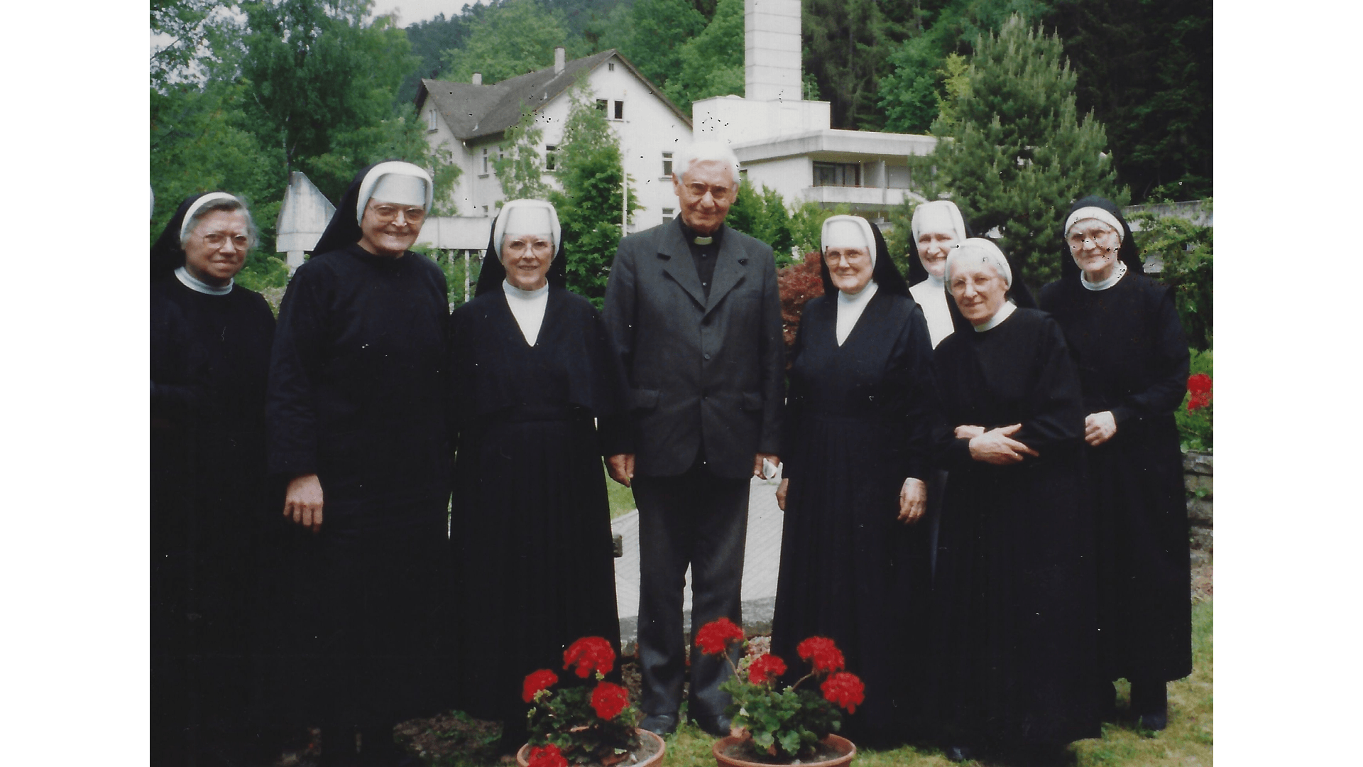 Pater Gruber - 40. Jahre Priester - 1982- Feier in Bad Niedernau. Foto: Archiv Arme Schulschwestern