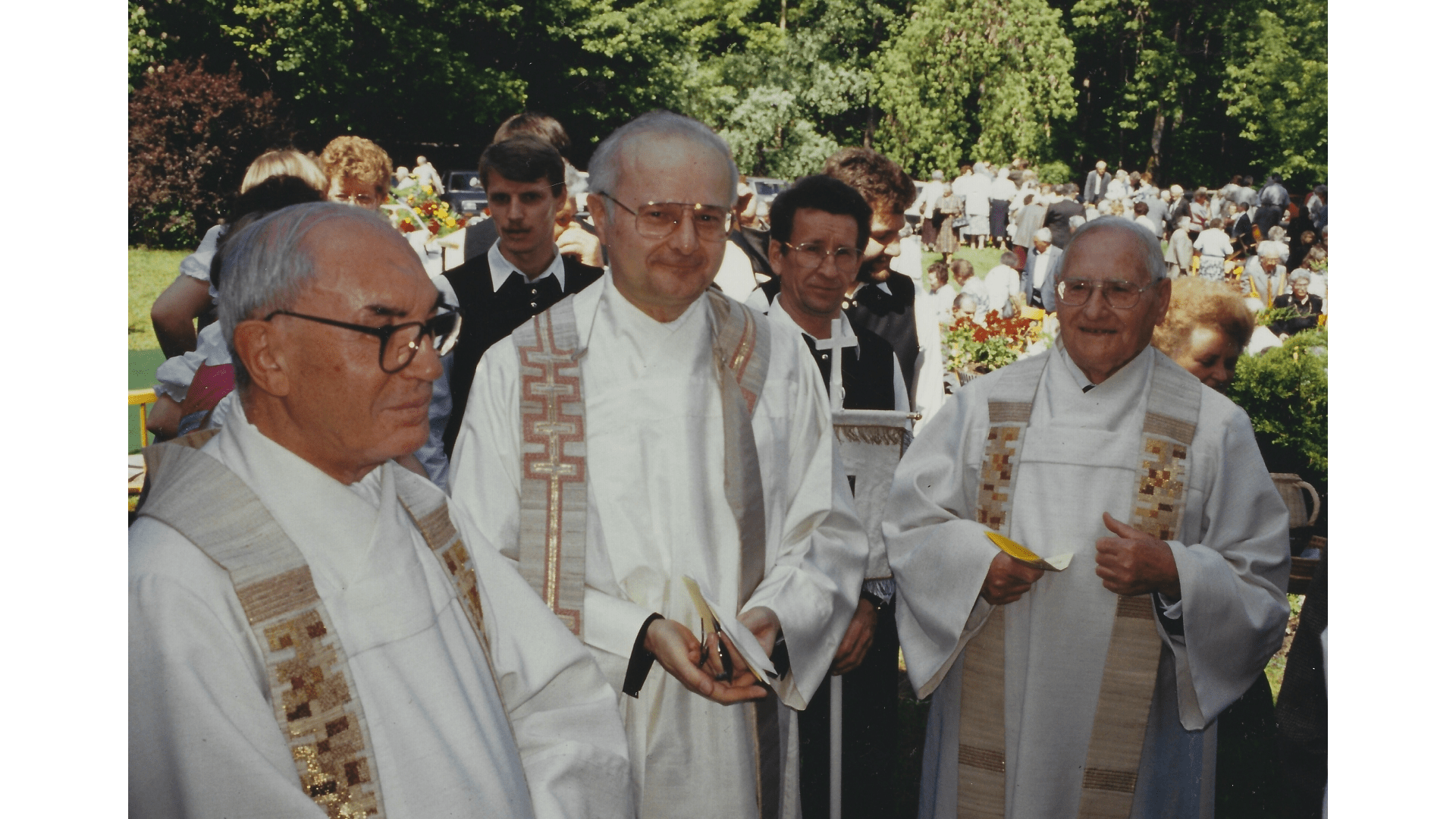 Wallfahrt Christi Himmelfahrt 1993 - Prälat Dr. Robert Zollitsch, P. Philipp Johler SJ, Pfarrer Andreas Moschina. Foto: Archiv Arme Schulschwestern