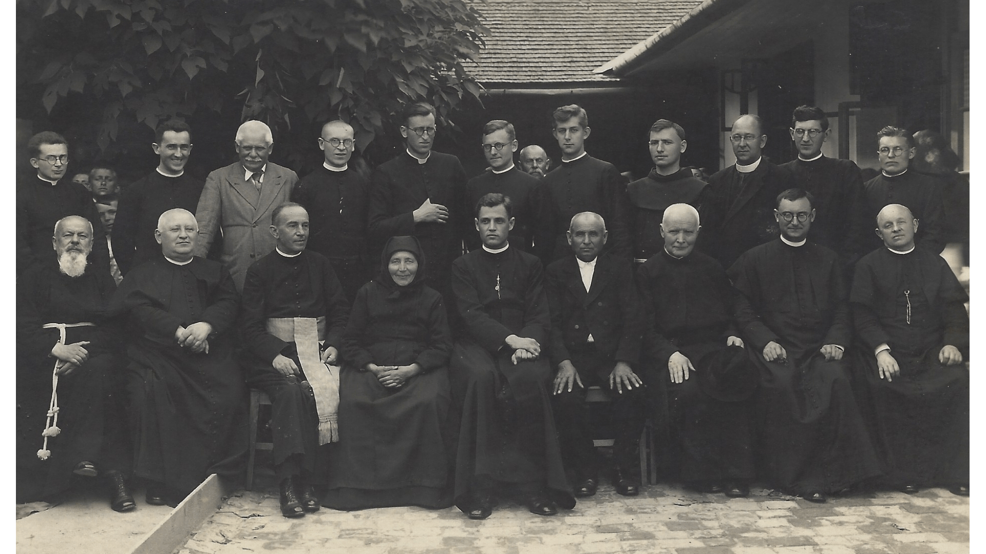 Primiz von Dr. Jakob Eichinger 1936: geladene Priester zum Fest. Foto: Archiv Freundeskreis Filipowa